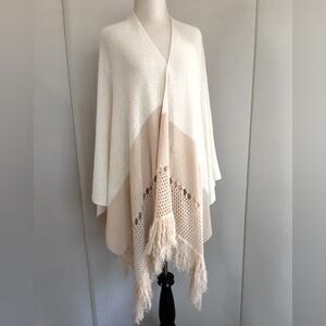 CB Cream & Tan Crochet Poncho Fringed Cape Wrap One Size
